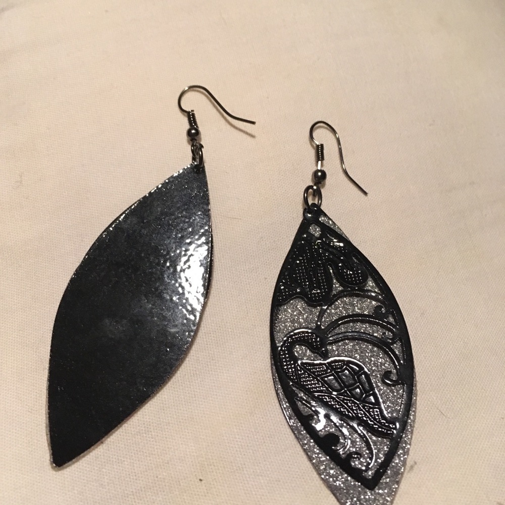 Bird Earing - Picture 3 of 3